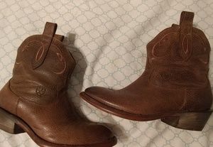 Women's Ariat boots